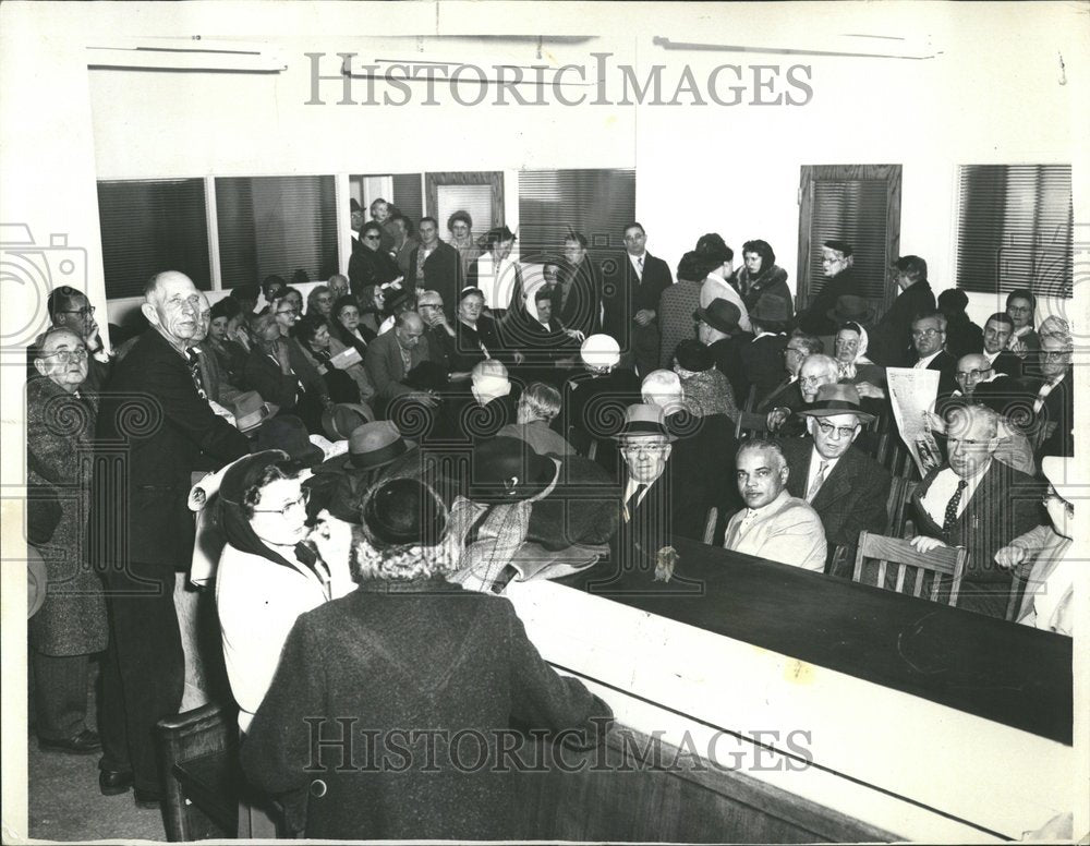 1960 County Building Wednesday Jammed Crowd - Historic Images