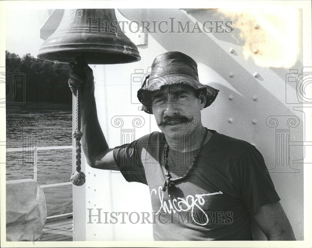 1983 Calpso Michel Chicago Shirt Louis Ship - Historic Images