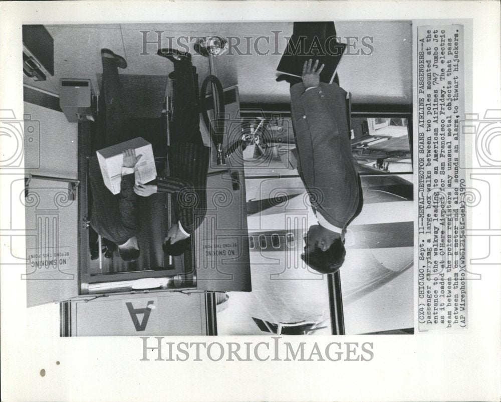 1970 Press Photo Airlines Passenger Detectors O Here - RRV42835 - Historic Images