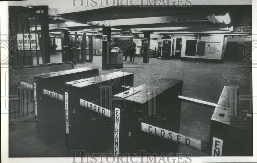 1966 Times Square Station Train Strike NY - Historic Images