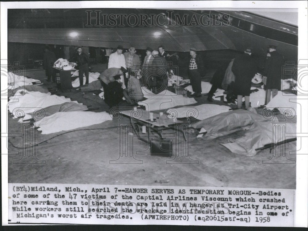 1958 Morgue Michiagan Visconn hanger death - Historic Images