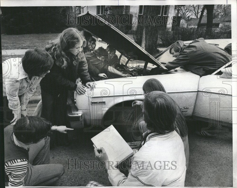 1975 Oak Park River Forest high School - Historic Images