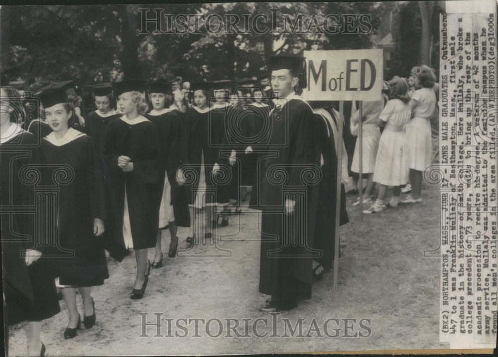 1947 Smith College First Male Graduate - Historic Images