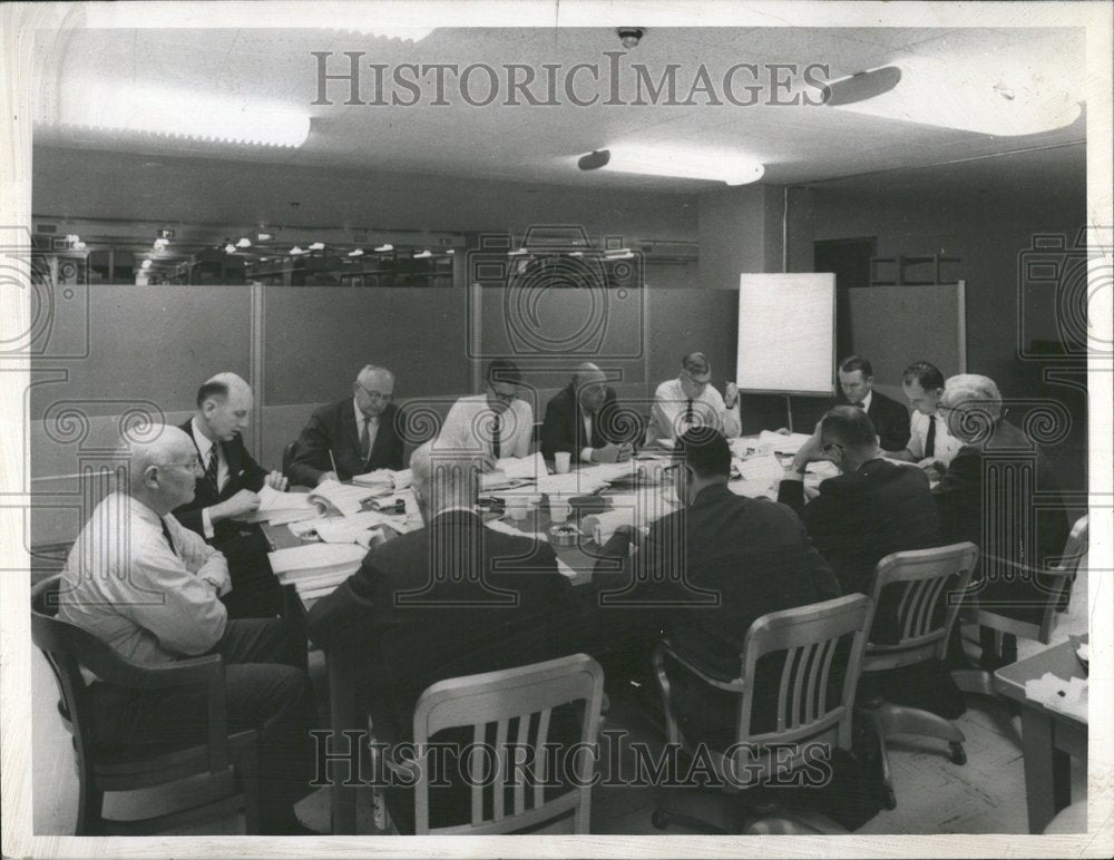 1963 Press Photo Health Panel Evaluates Smoking Risk - Historic Images