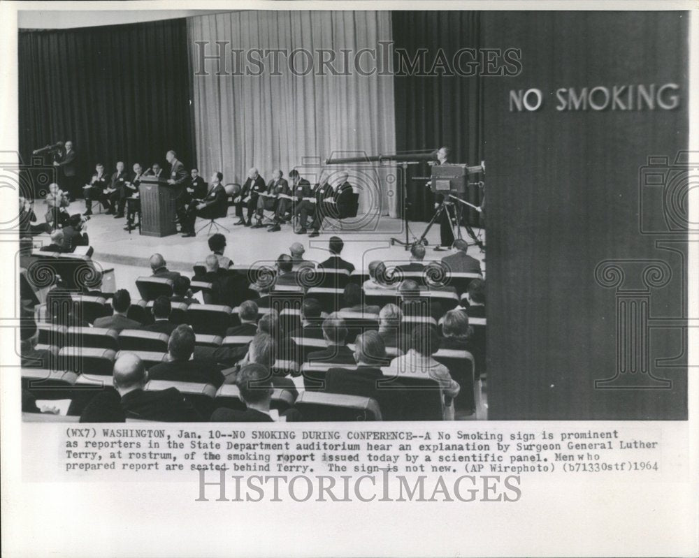 1964 Press Photo Smoking Conference - RRV44079 - Historic Images