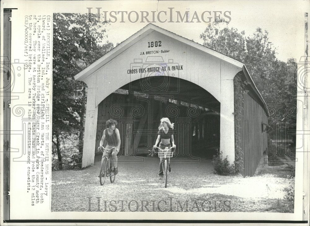 1973 Press Photo Couple Biking Britton Bridge Indiana - RRV44325 - Historic Images