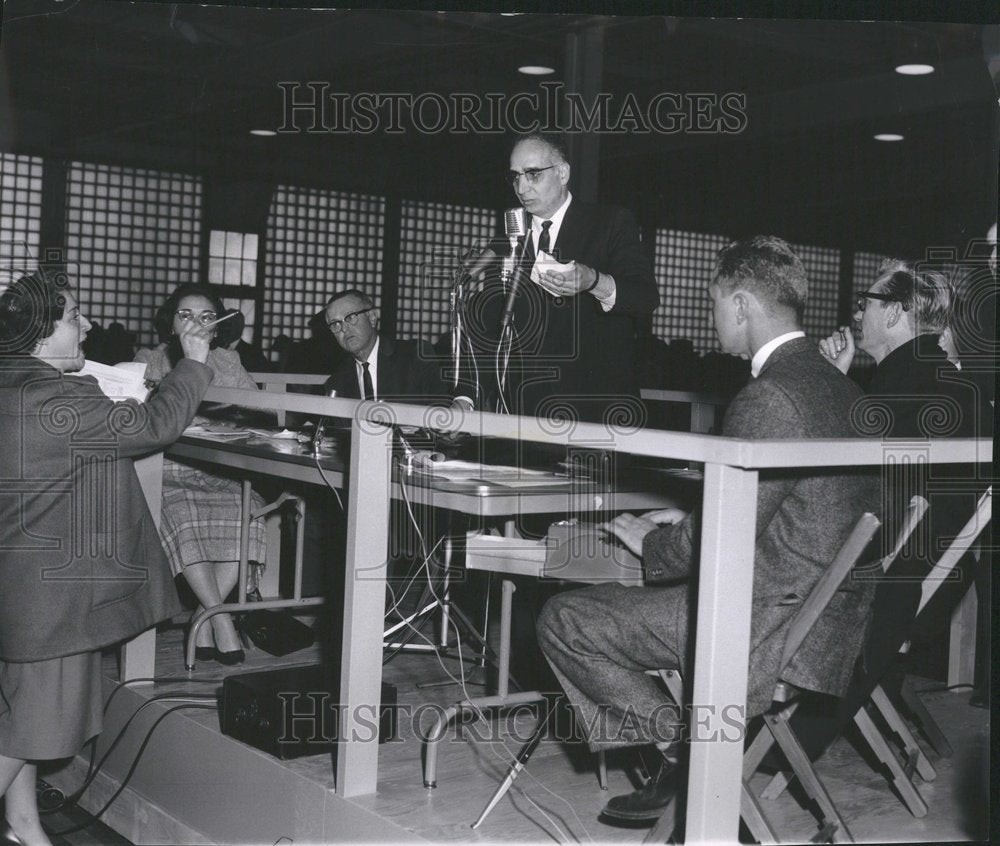 1962 Evelyn Lauer Argues With Fred Nasser - Historic Images