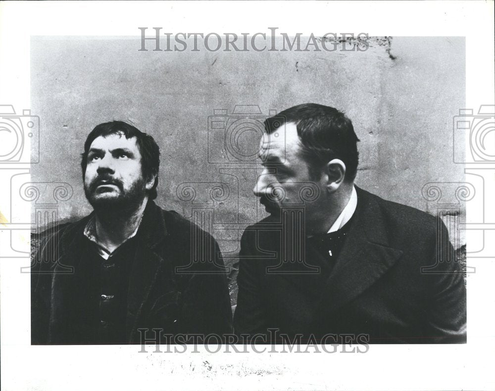 1984, Michel Galabru Philippe Noiret Actors - RRV46071 - Historic Images