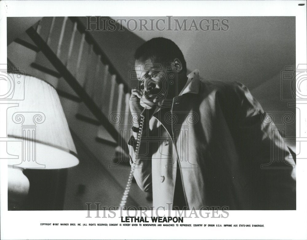 1992 Danny Glover star scene Lethal Weapon - Historic Images