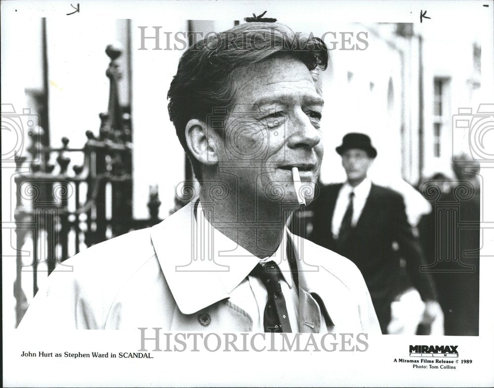 1989 Press Photo Actor John Hurt British Film Scandal - RRV46491 - Historic Images