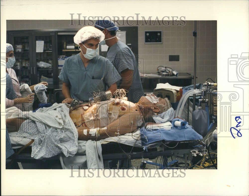 1986 Herbert Miller Ford Hospital Operation - Historic Images