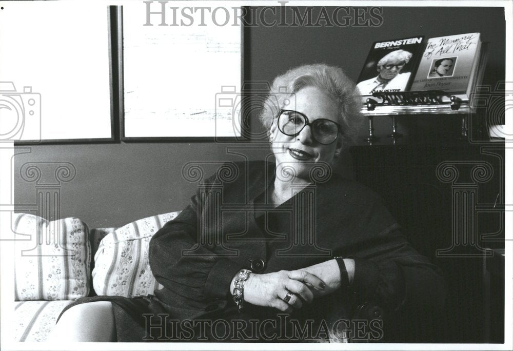 1993 Photo Author Joan Peyser Of The Memory Of All That - Historic Images