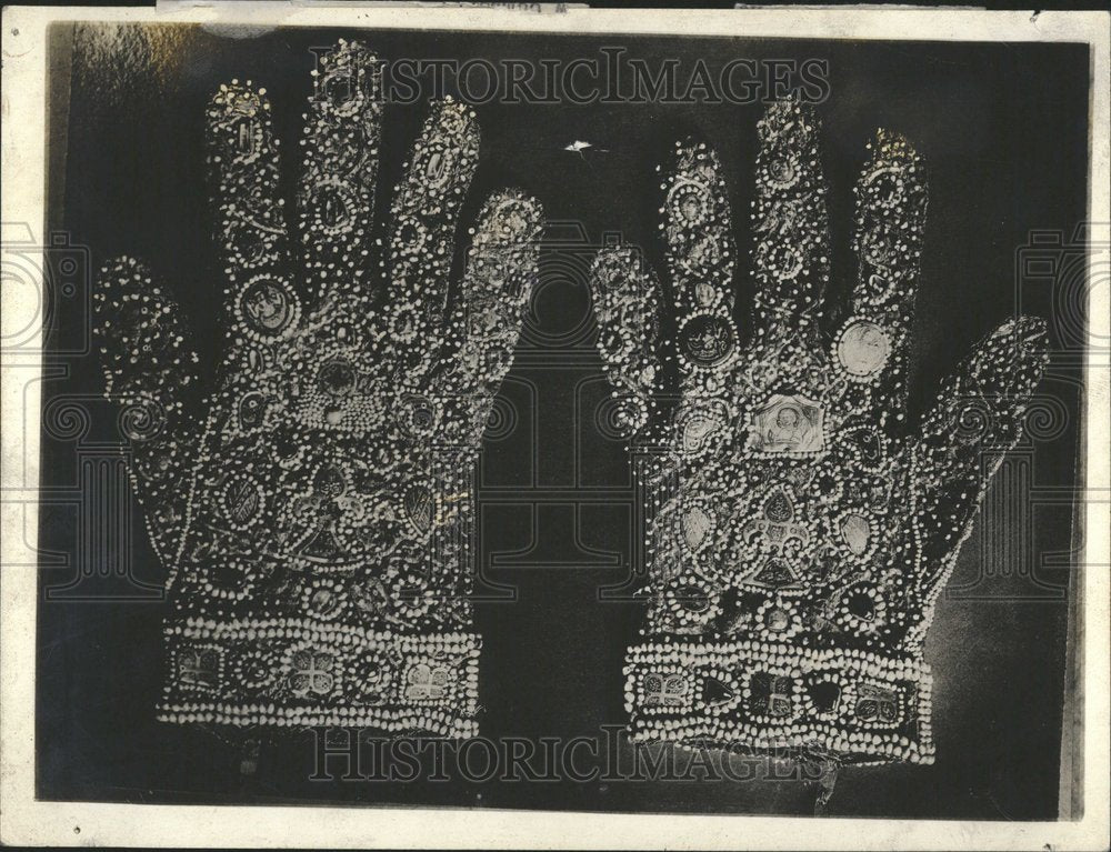 1940 Press Photo Key Stone New York Picture Hand Design - Historic Images