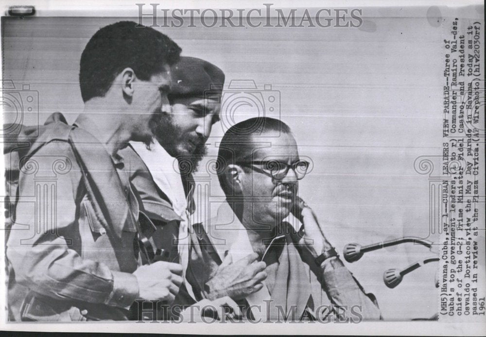 1961 Fidel Castro Ramiro Valdez Civica May - Historic Images