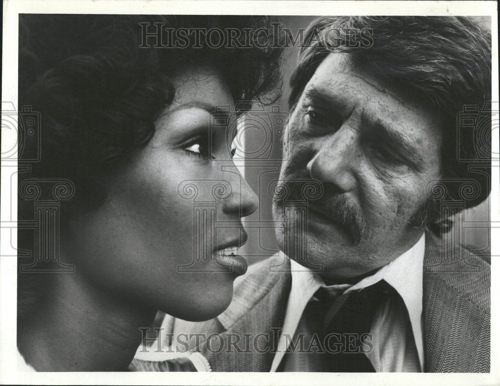 1974 Press Photo Harry Guardino American CBS TV drama - RRV48139 - Historic Images