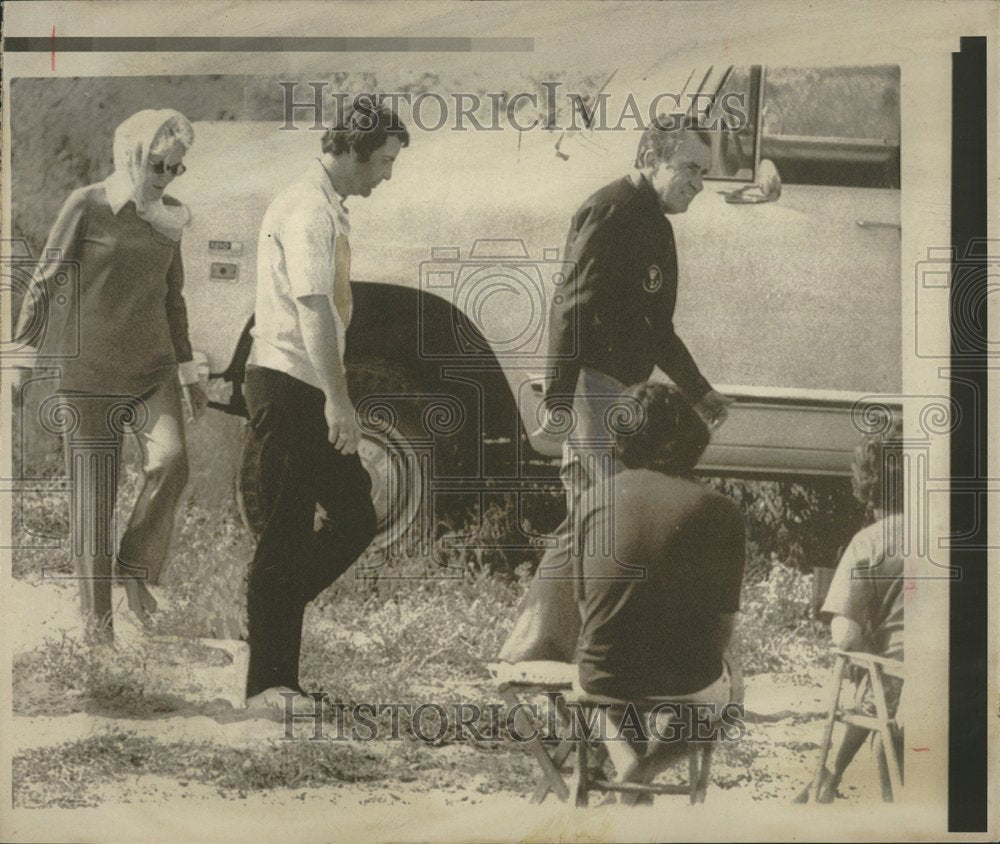 1975 Press Photo Richard Milhous NixonPresident Senator - Historic Images