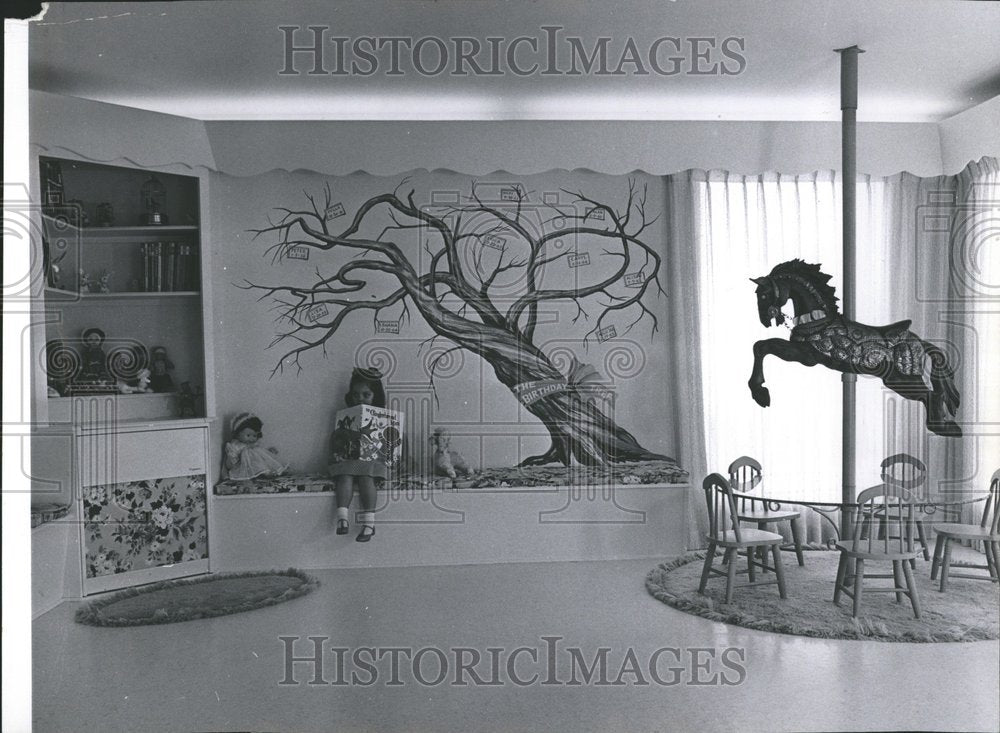 1966 Press Photo George Fischer Home Toy Horse Dinner - RRV48469 - Historic Images