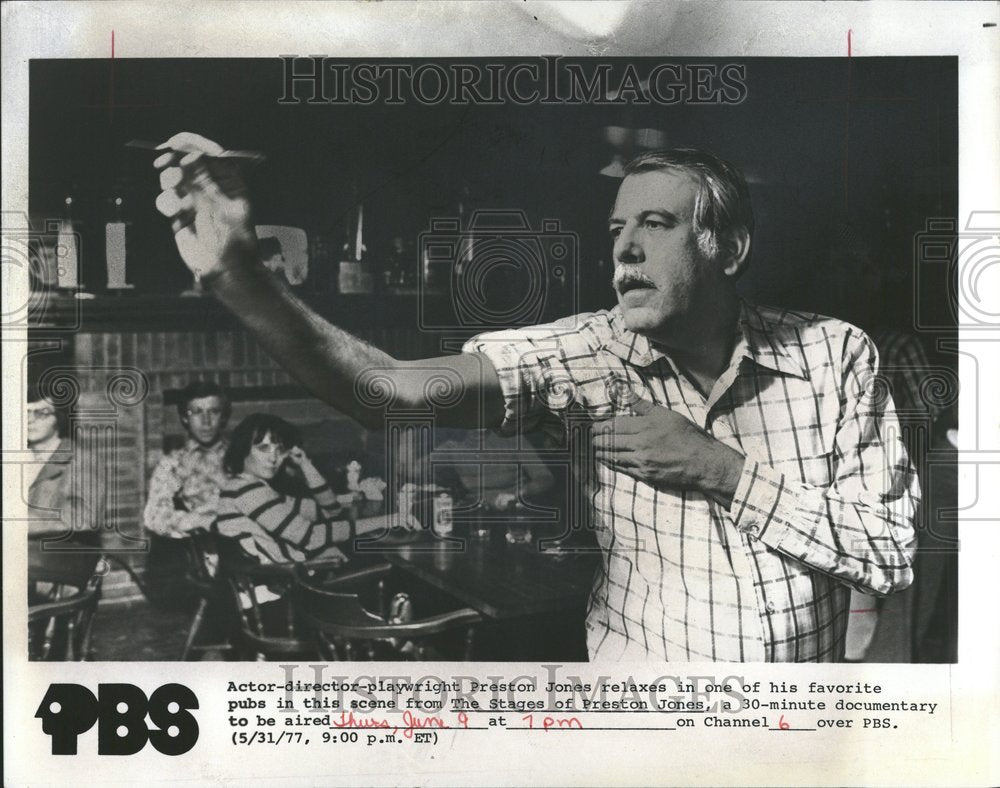 1977 Press Photo Preston Jones Film Actor Director - RRV49329 - Historic Images