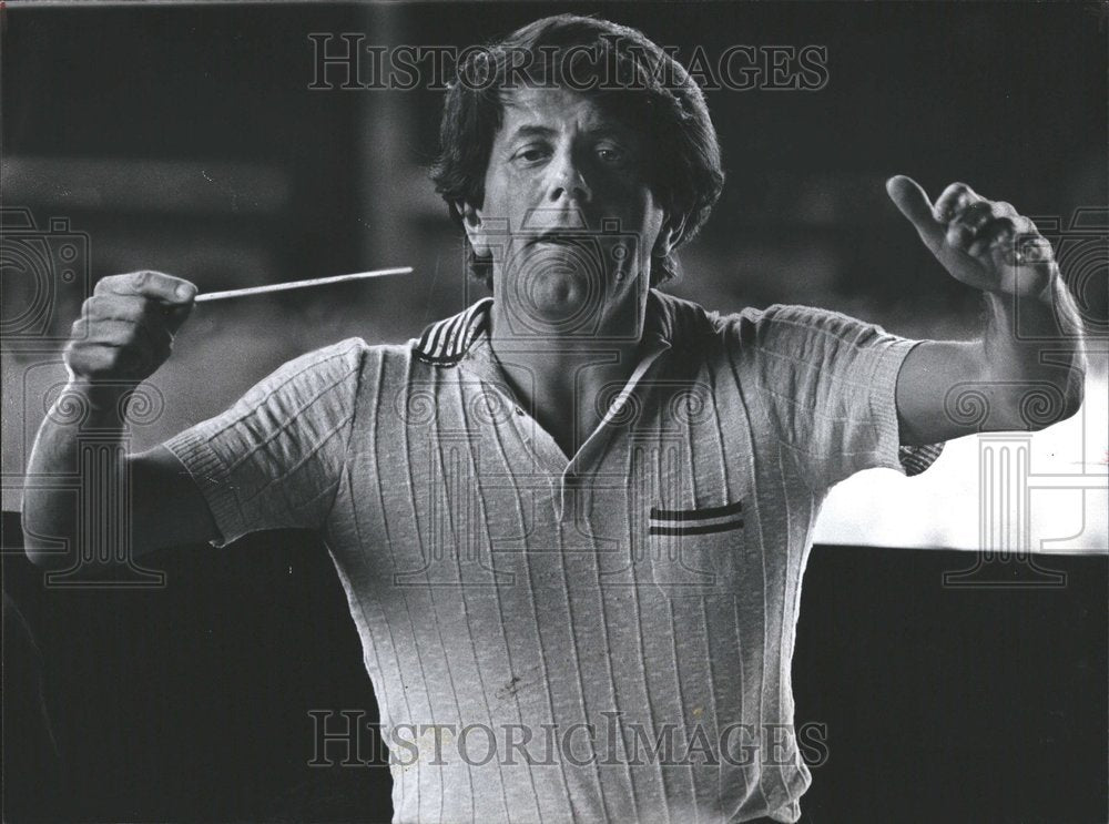 1976 British conductor Raymond Leppard ply-Historic Images