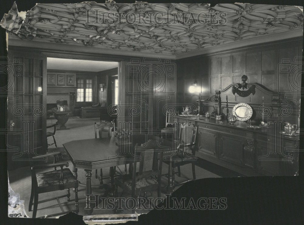 1924 Press Photo Dining Room Mrs Cusack Home Decor - RRV50107 - Historic Images
