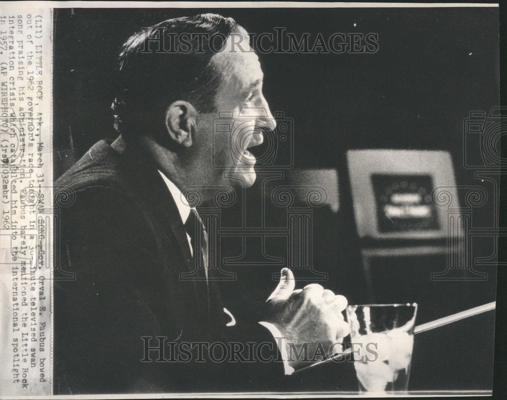 1962 Gov Faubus Bowing Out Race Announcing - Historic Images