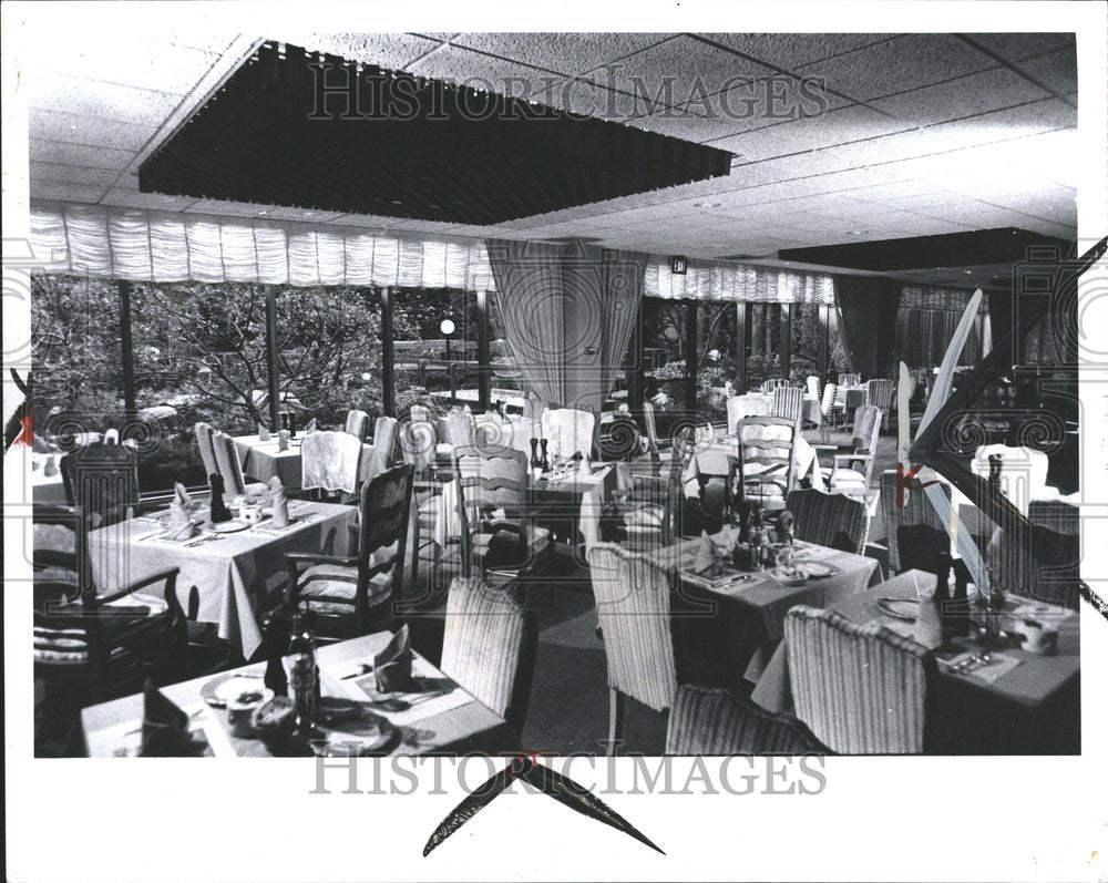 1973 Atrium Hotel Bingham Farms Michigan - Historic Images