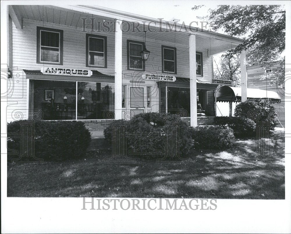 1977, Antiques furniture Building Michigan - RRV51605 - Historic Images