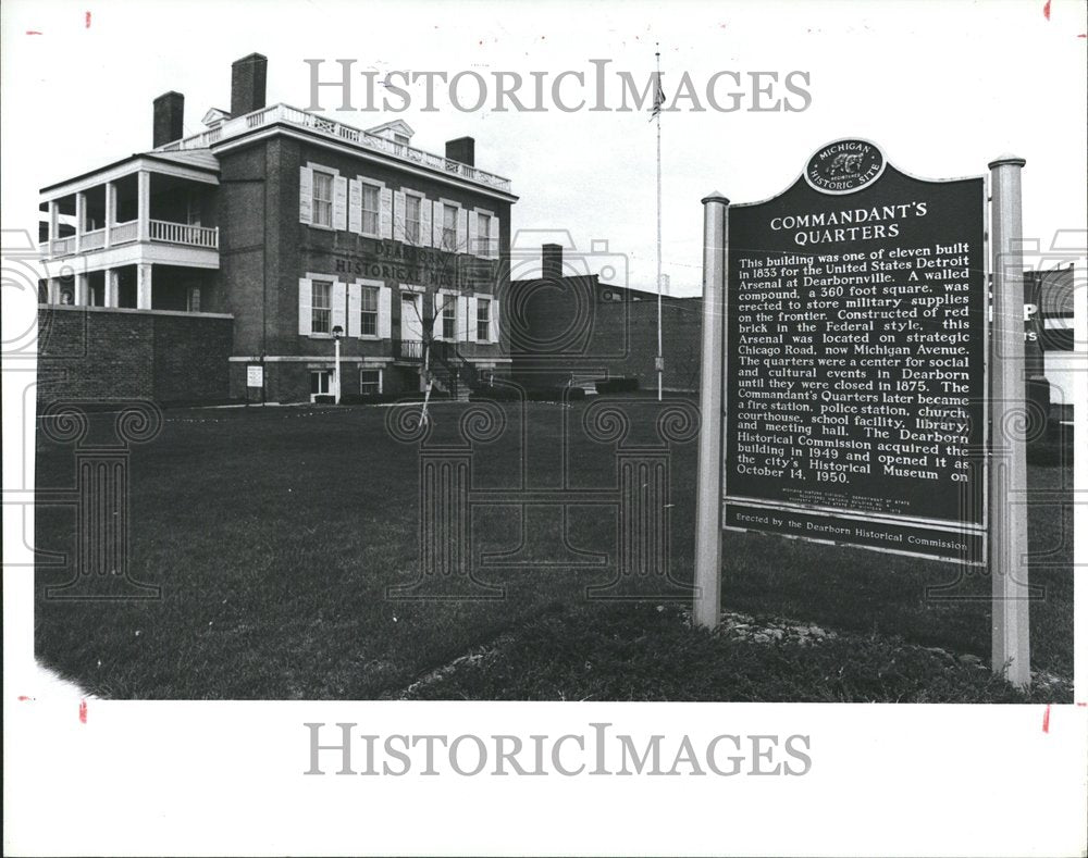 1983 Press Photo Deer ban Historical Museum Michigan - RRV51643 - Historic Images