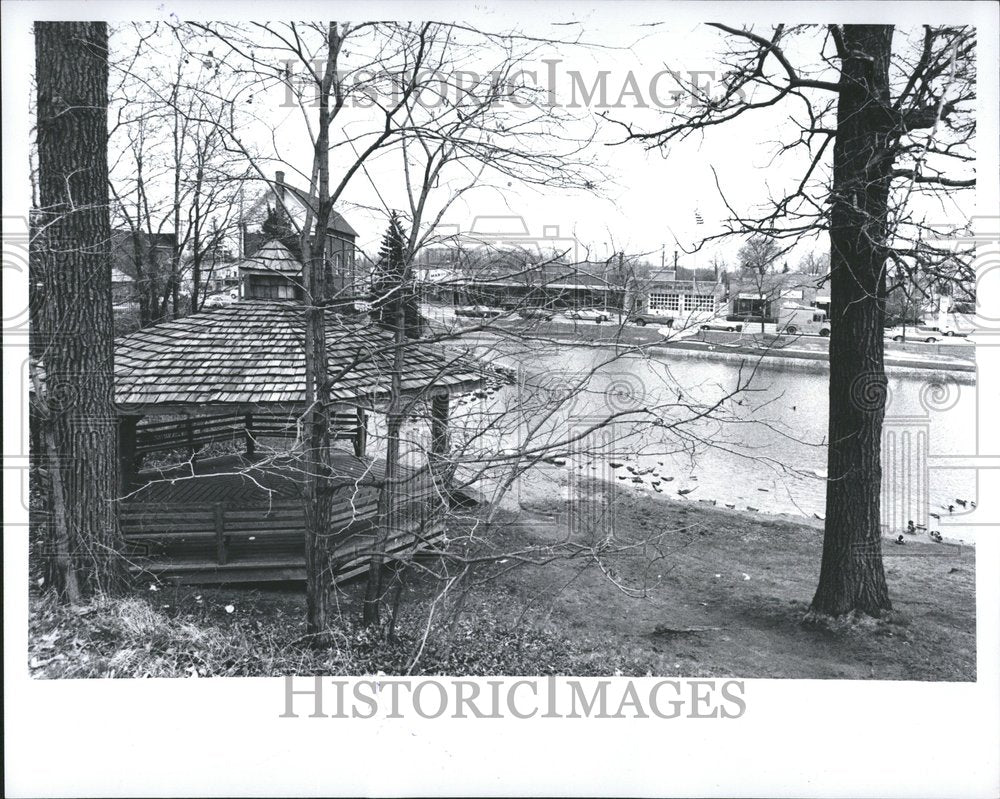 1973 Brighton Hotel Mill Pond Park Gazebo-Historic Images