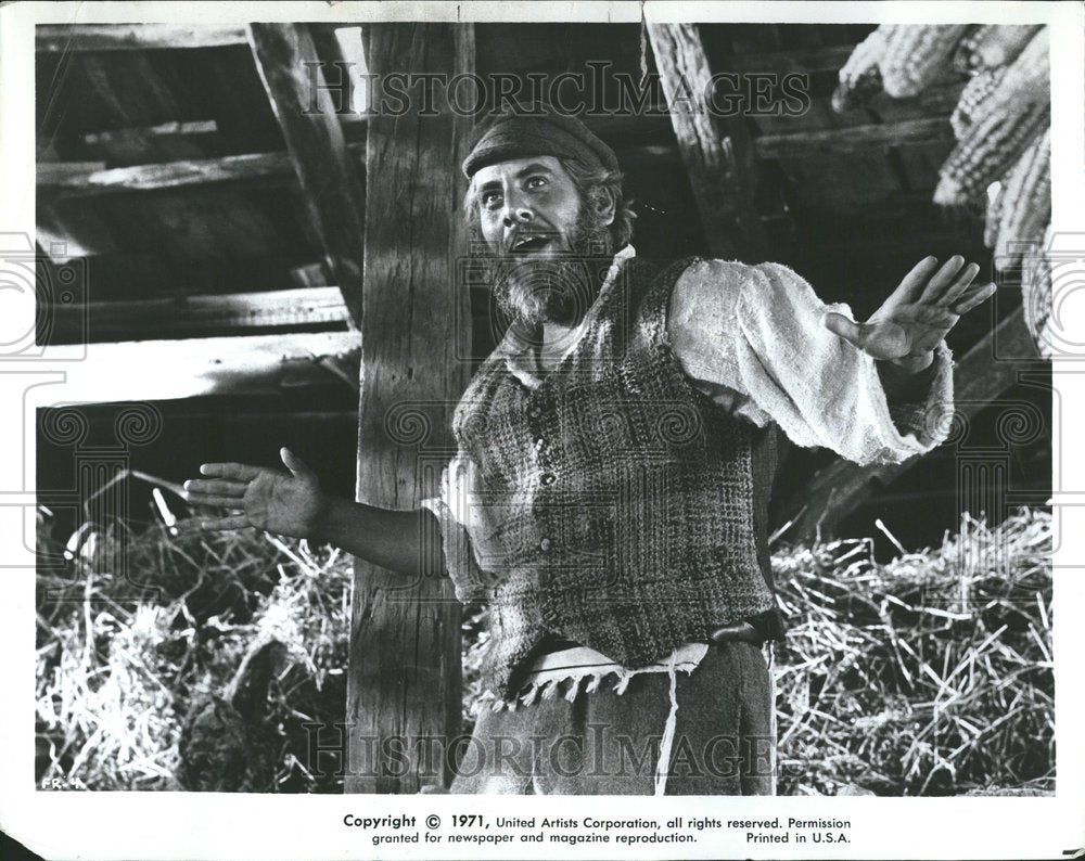 1971 Press Photo Chaim Topol Israeli Actor Fiddler Roof - RRV51779 - Historic Images