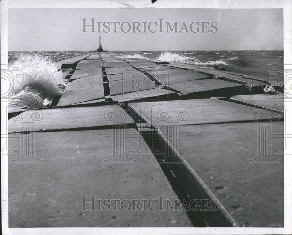 1957 Lake Michigan Rocky Roll wind North-Historic Images