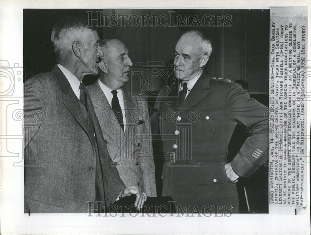 1952 Gen Omar Bradley Senator Everette Talk - Historic Images