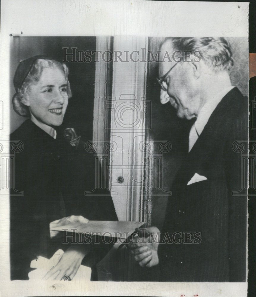 1953 Press Photo Gasperi Rome Copy Luce Boothe Clare - RRV52273 - Historic Images