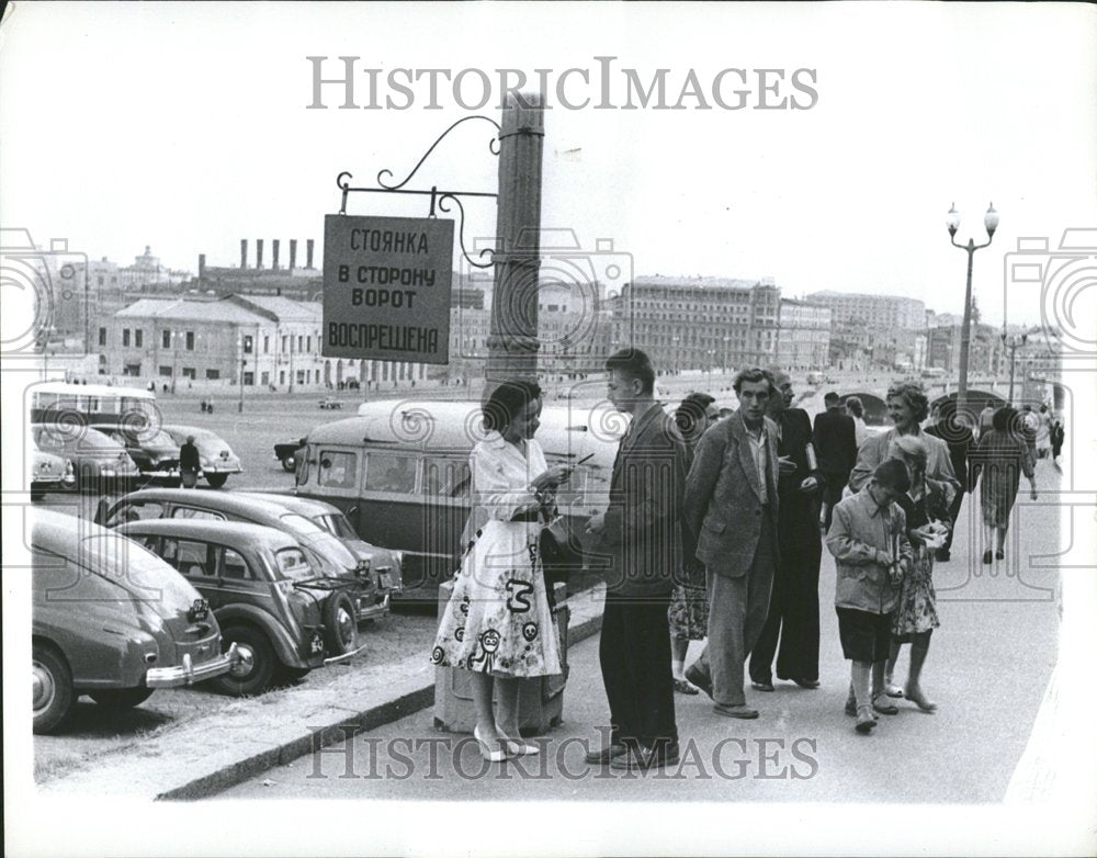 1959 Columnist Ann Landers Speaks With Boy - Historic Images