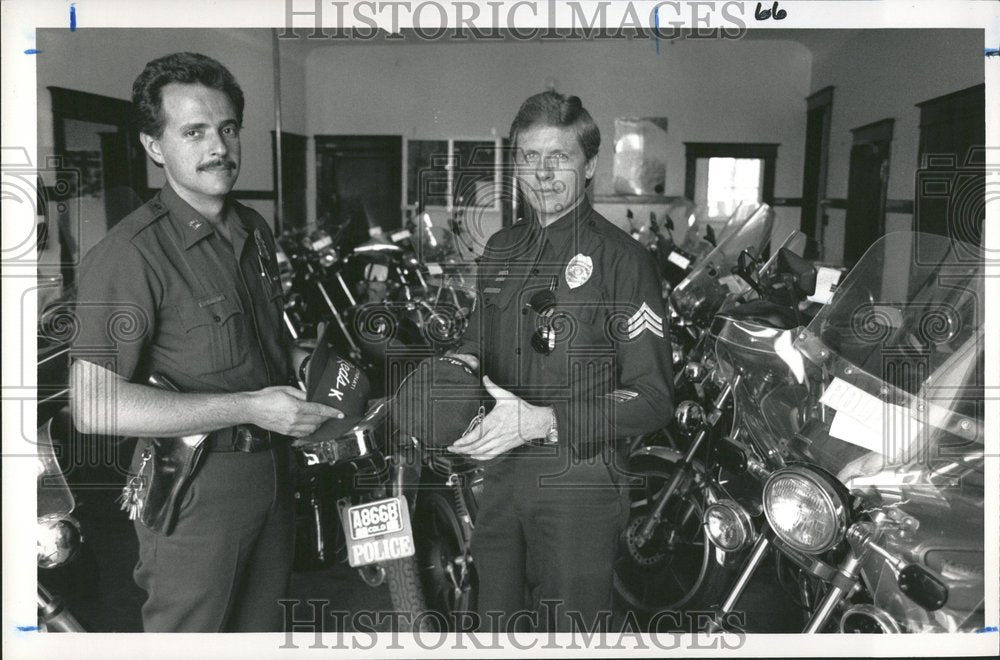 1989 Capt Vince Dimanna Sgt Dave Dawkins - Historic Images