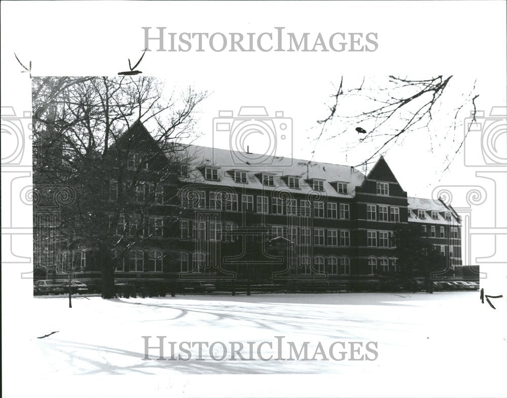 1991 Press Photo St Francis Home Boys Exterior Story - RRV53513 - Historic Images