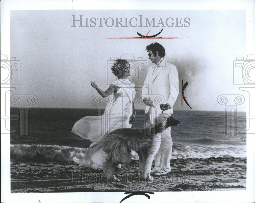 1969 Press Photo Herb Alpert Petula Clark Dog Beach - RRV53603 - Historic Images