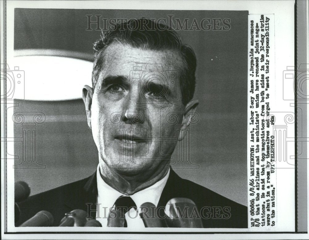 1966 Labor secretary James Reynolds Union - Historic Images