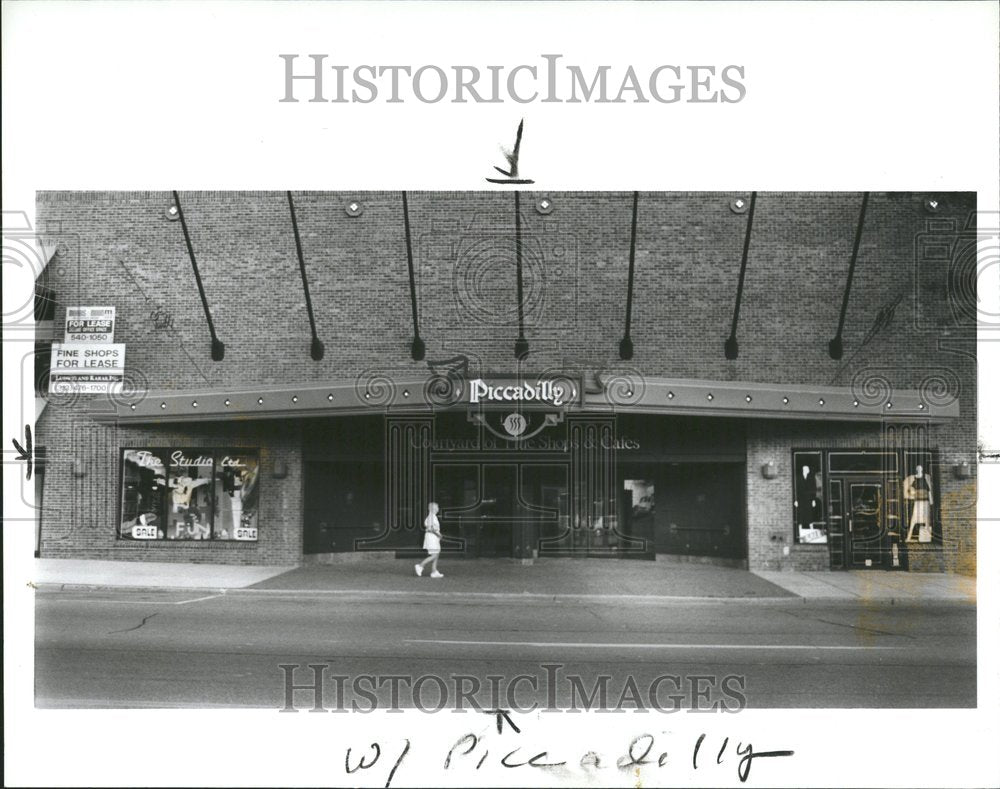 1988 Press Photo Piccadilly Birmingham Building Dozier - RRV54219 - Historic Images