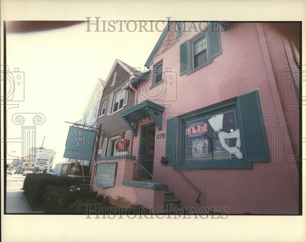 1983 Press Photo Andorian Building Birmingham Michigan - RRV54229 - Historic Images