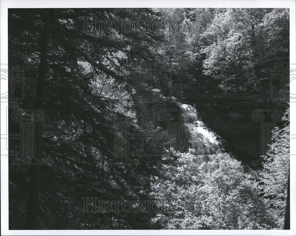 1973 Press Photo Chapel Falls Water Falls Michigan Near - RRV54301 - Historic Images
