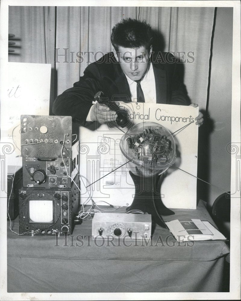 1960 Darryl Darsch Wescott Science Fair - Historic Images