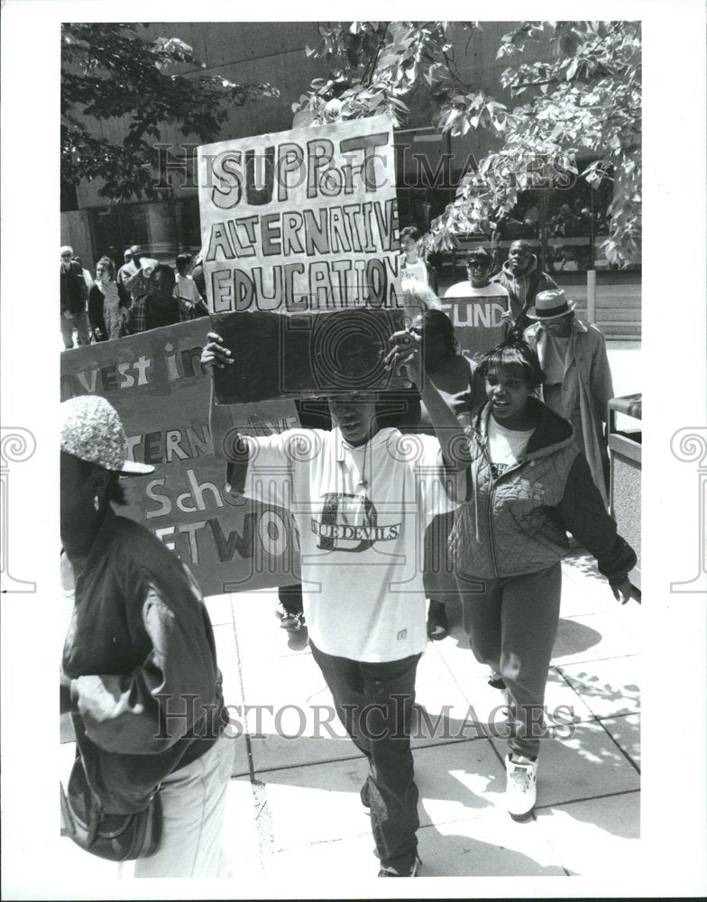 1991 John Buscher Teacher Protest Student - Historic Images