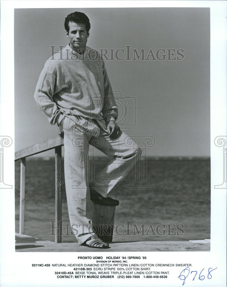 1995 Sandals Pair Linen Khaki Pant - Historic Images