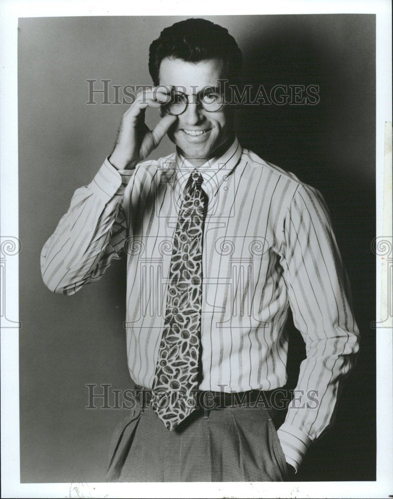 1993 Press Photo Geoffrey Been Okra green stripes black - Historic Images