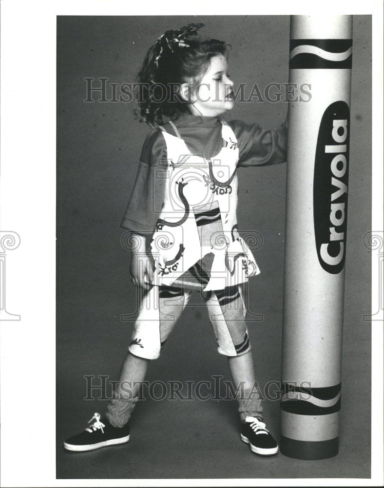 1991, Fashions ChildrenCroyola kids Spiegel - RRV54835 - Historic Images