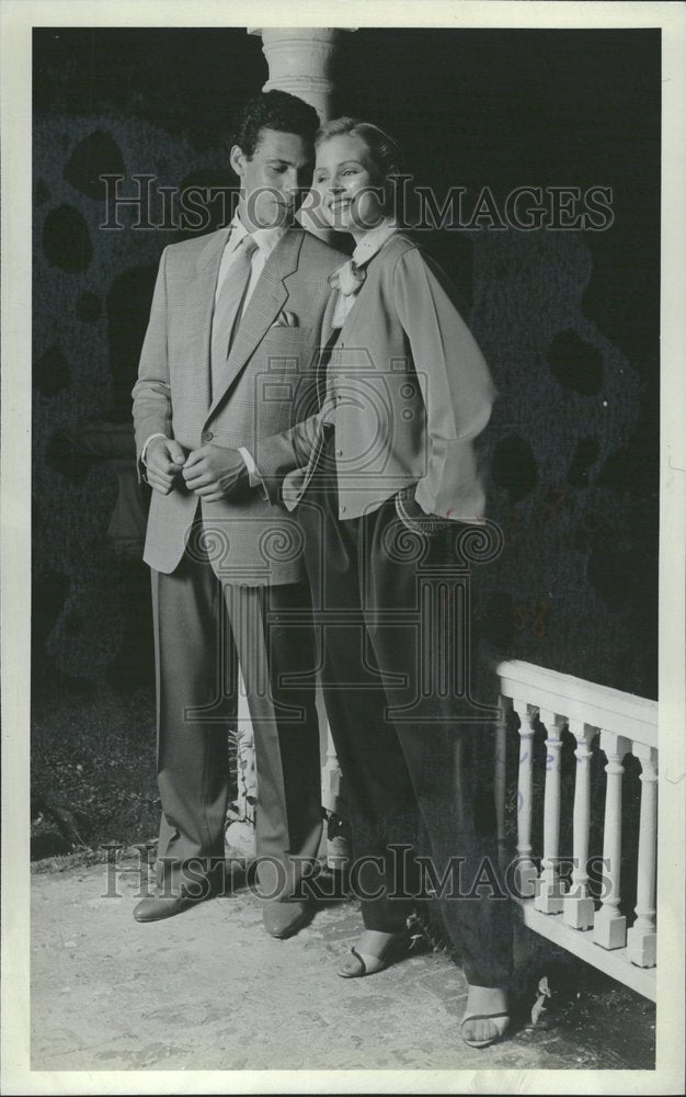 Press Photo Double Breast Chester Barrie Gray Button - RRV54921 - Historic Images