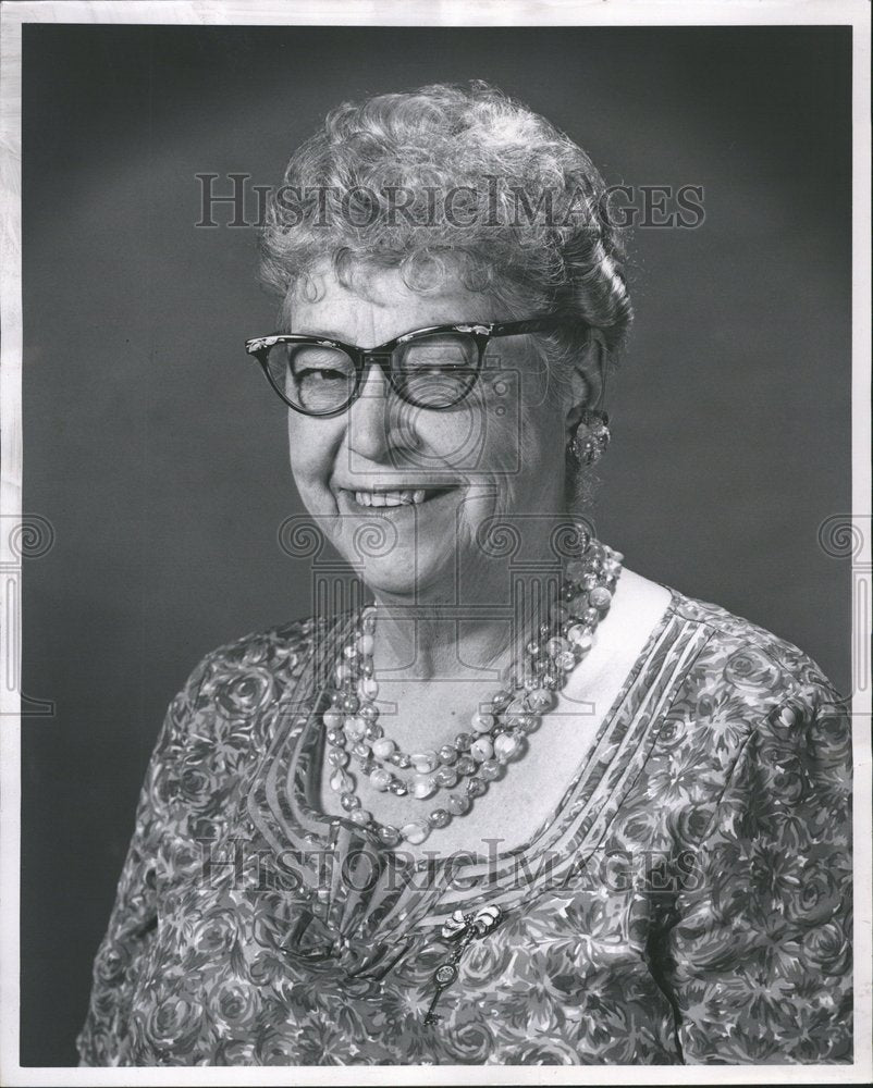 1962 Press Photo Ivah Howe Rourke Clubs - RRV55299 - Historic Images