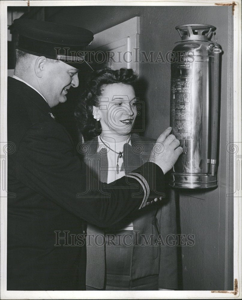 1947, Fire Extinguisher Fire Protect Device - RRV55633 - Historic Images