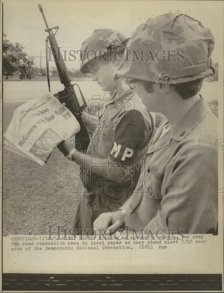 1972 Holding Automatic Weapon Army PMs - Historic Images